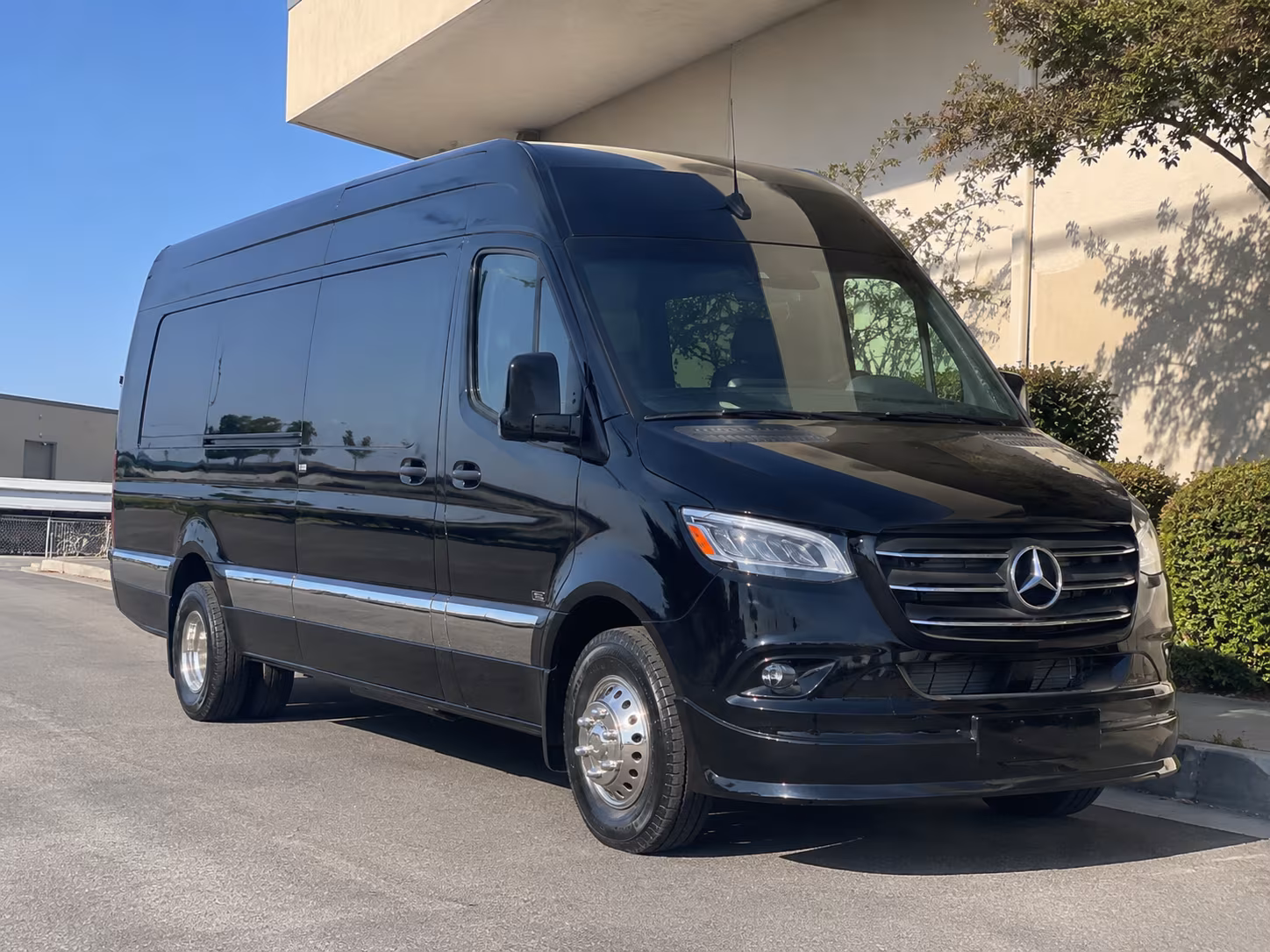 bus rental options for murfreesboro trips