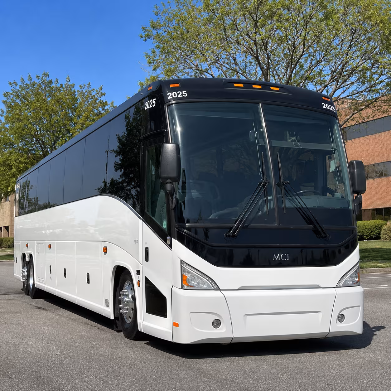 charter buses to bridgestone arena shows and nashville concert nights