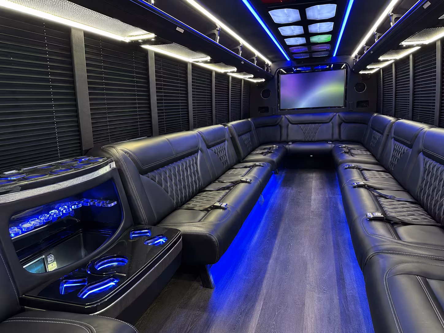 murfreesboro 20 passenger party bus inside