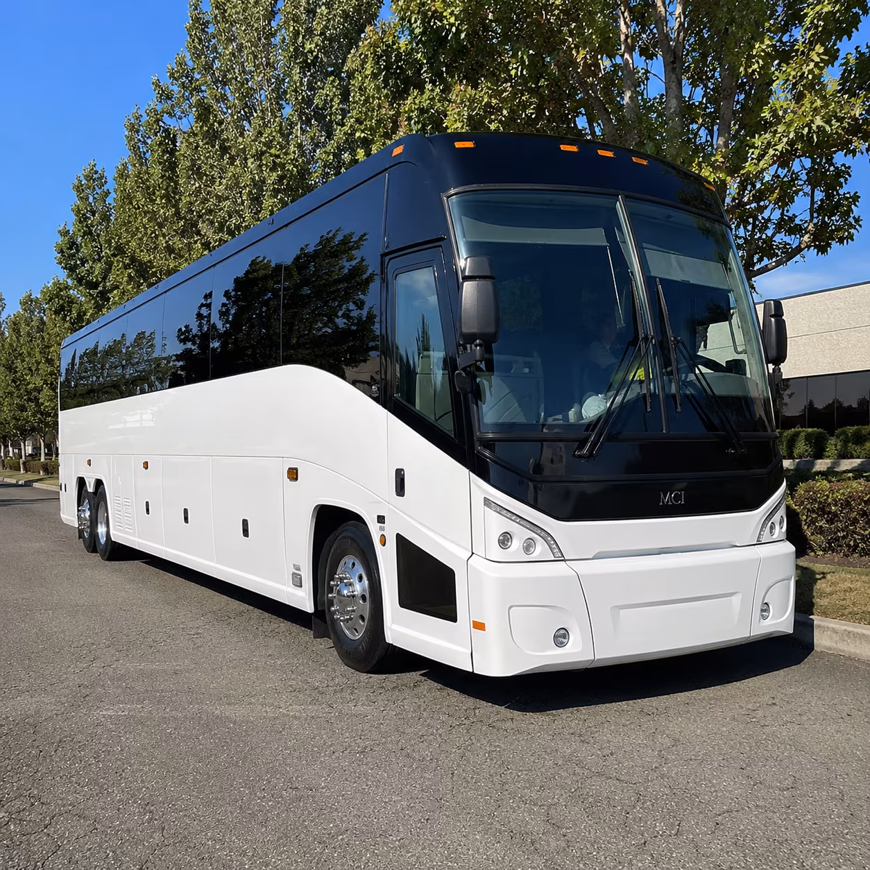 murfreesboro 50 passenger charter bus