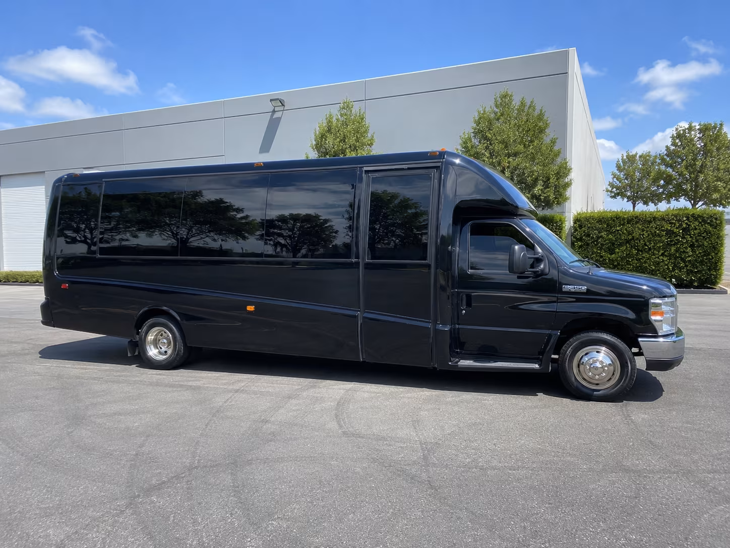 murfreesboro birthday party bus rental