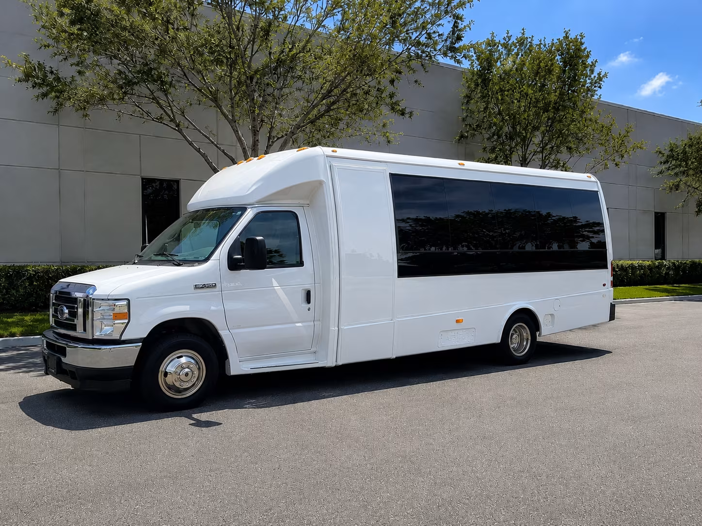 murfreesboro wine tour transportation onboard seating