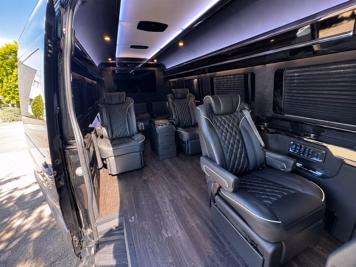 secure transportation for your next prom 2