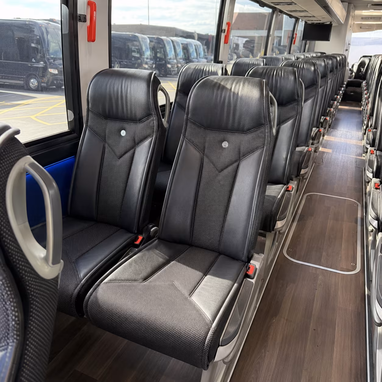 why rent using murfreesborominibuscompany com